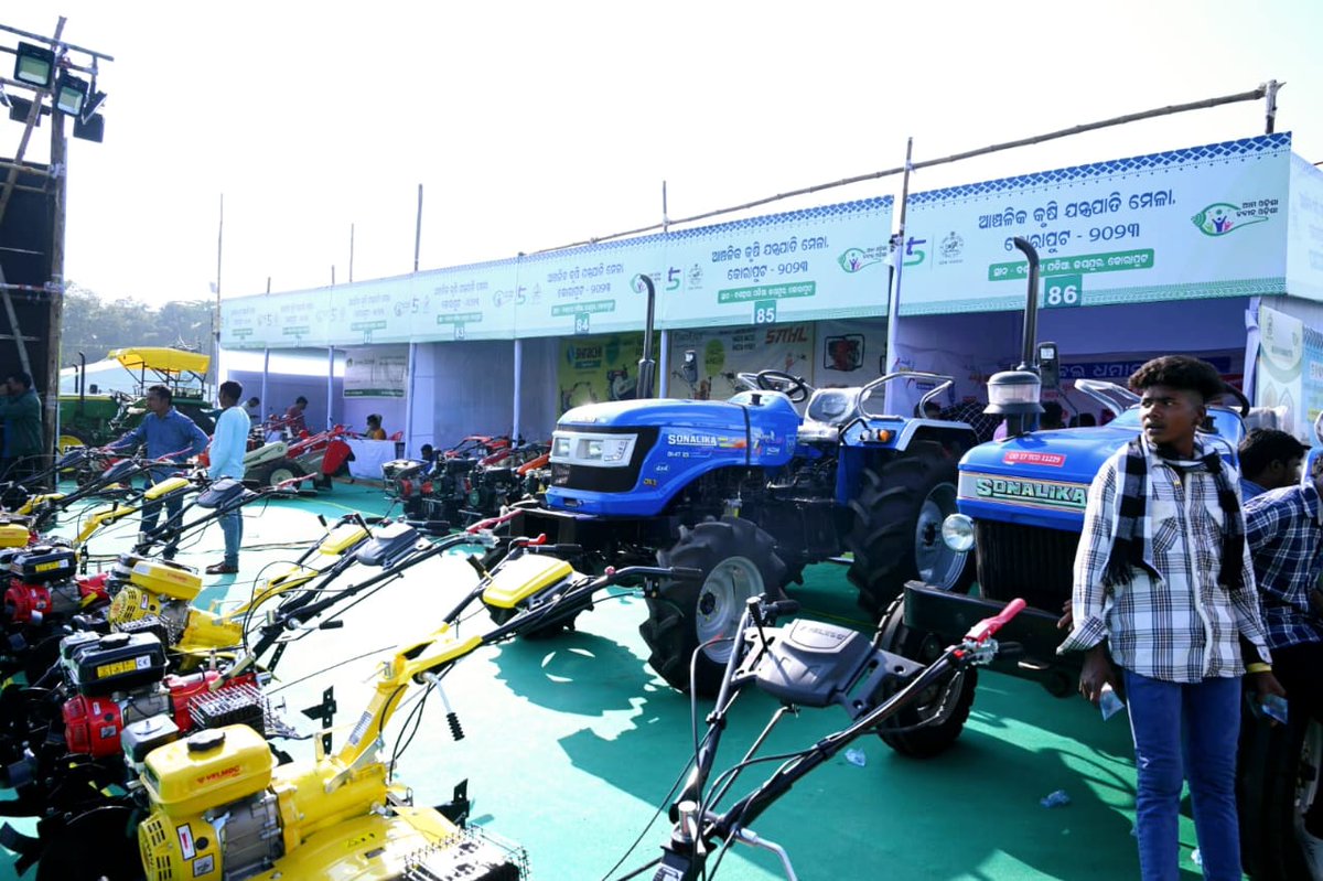 krushibibhag's tweet image. Regional-level #FarmMechanization Mela was inaugurated at Jeypore, Koraput by Hon'ble MLA Shri Tara Prasad Bahinipati in presence of Chief Engineer (Agril.) and other dignitaries on December 26. #FarmMechanization helps in boosting productivity, thus enhancing farmers' income.
