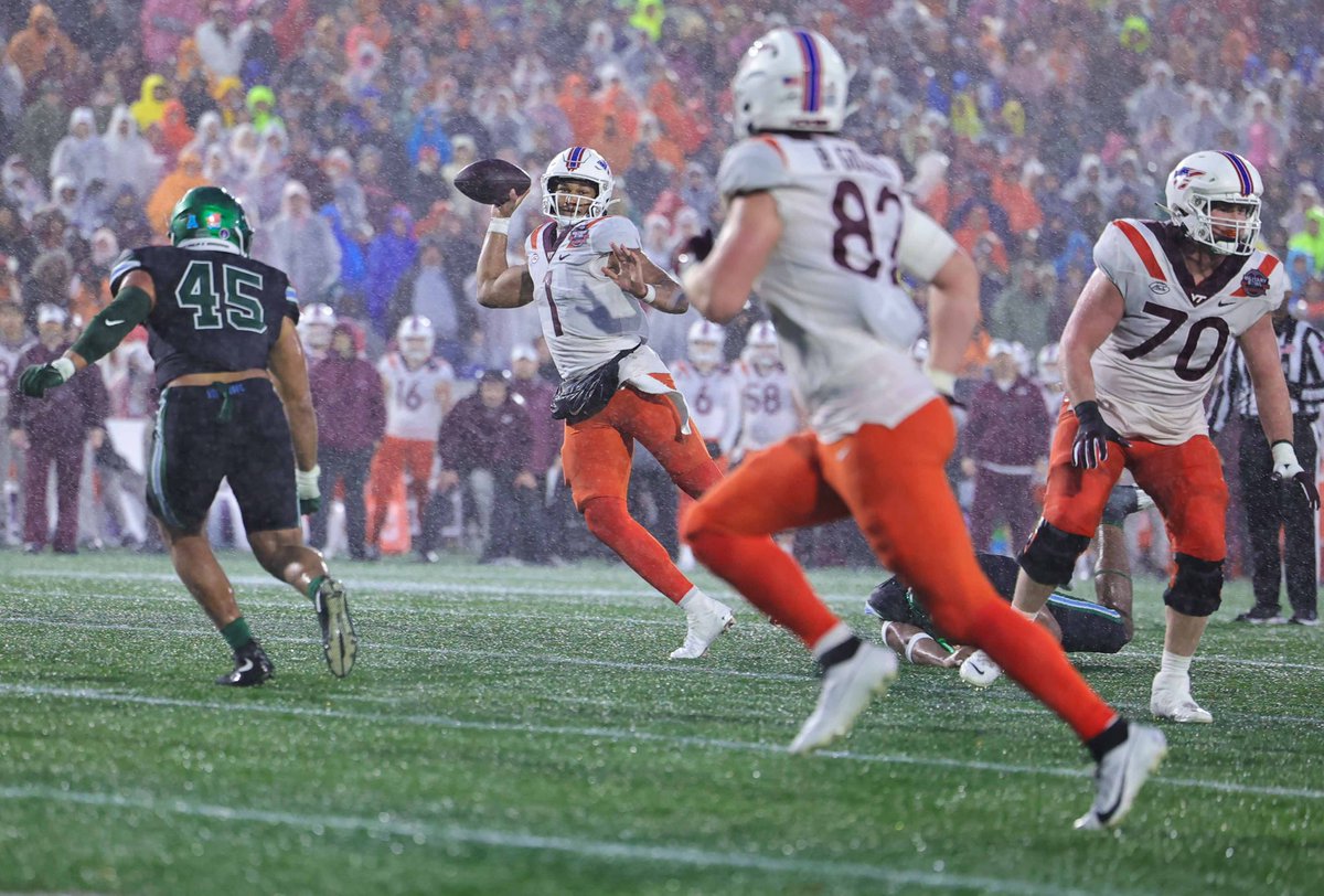 monsterphotoiso's tweet image. NCAA FOOTBALL 2023 - Military Bowl - Virginia Tech 41 : #23 Tulane Green Wave 20 📸 @monsterphotoiso #militarybowl #scorestream
