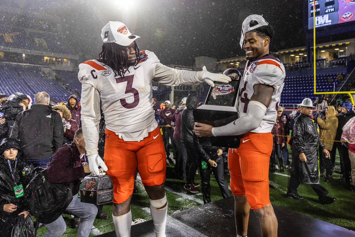 monsterphotoiso's tweet image. NCAA FOOTBALL 2023 - Military Bowl - Virginia Tech 41 : #23 Tulane Green Wave 20 📸 @monsterphotoiso #militarybowl #scorestream