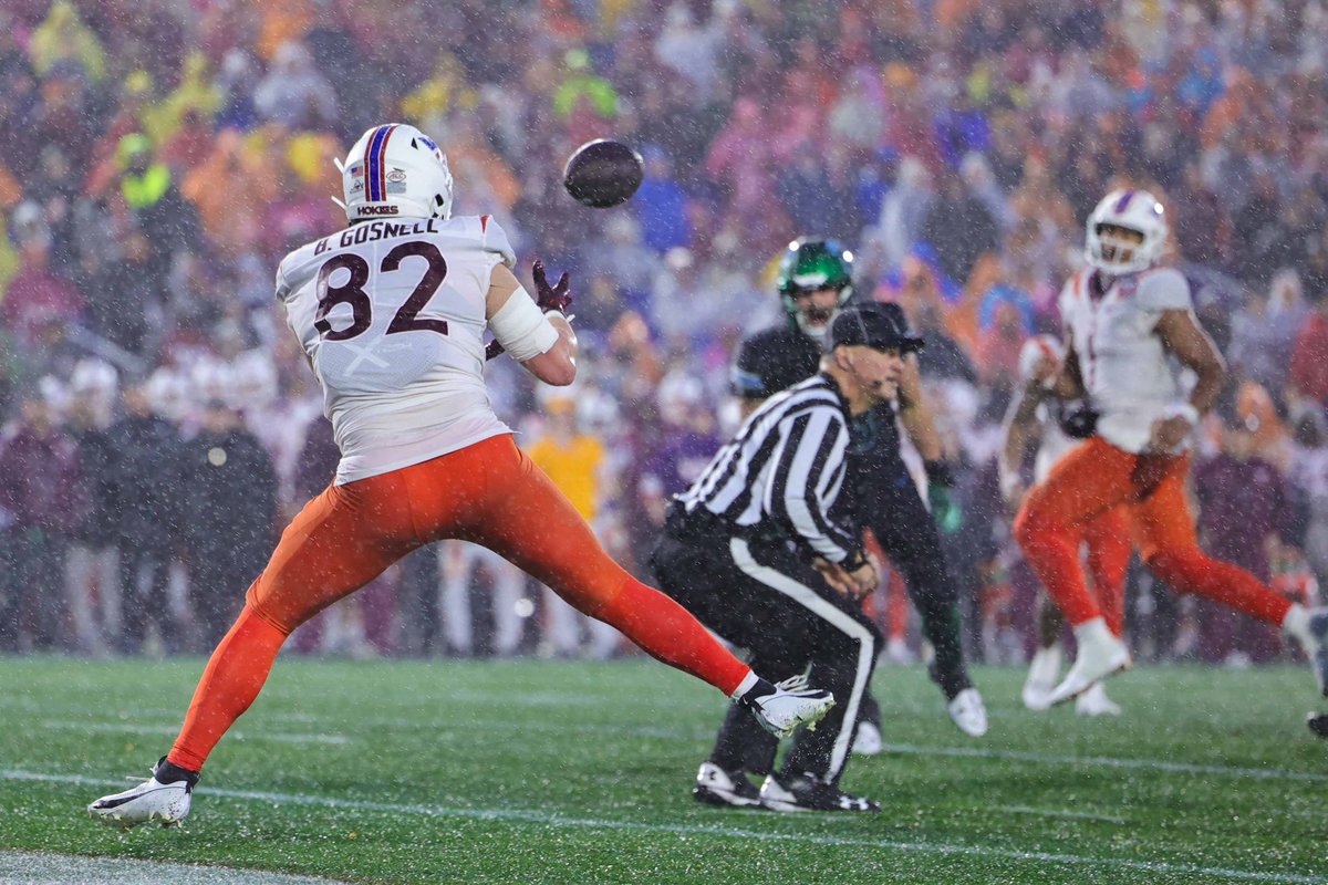 monsterphotoiso's tweet image. NCAA FOOTBALL 2023 - Military Bowl - Virginia Tech 41 : #23 Tulane Green Wave 20 📸 @monsterphotoiso #militarybowl #scorestream