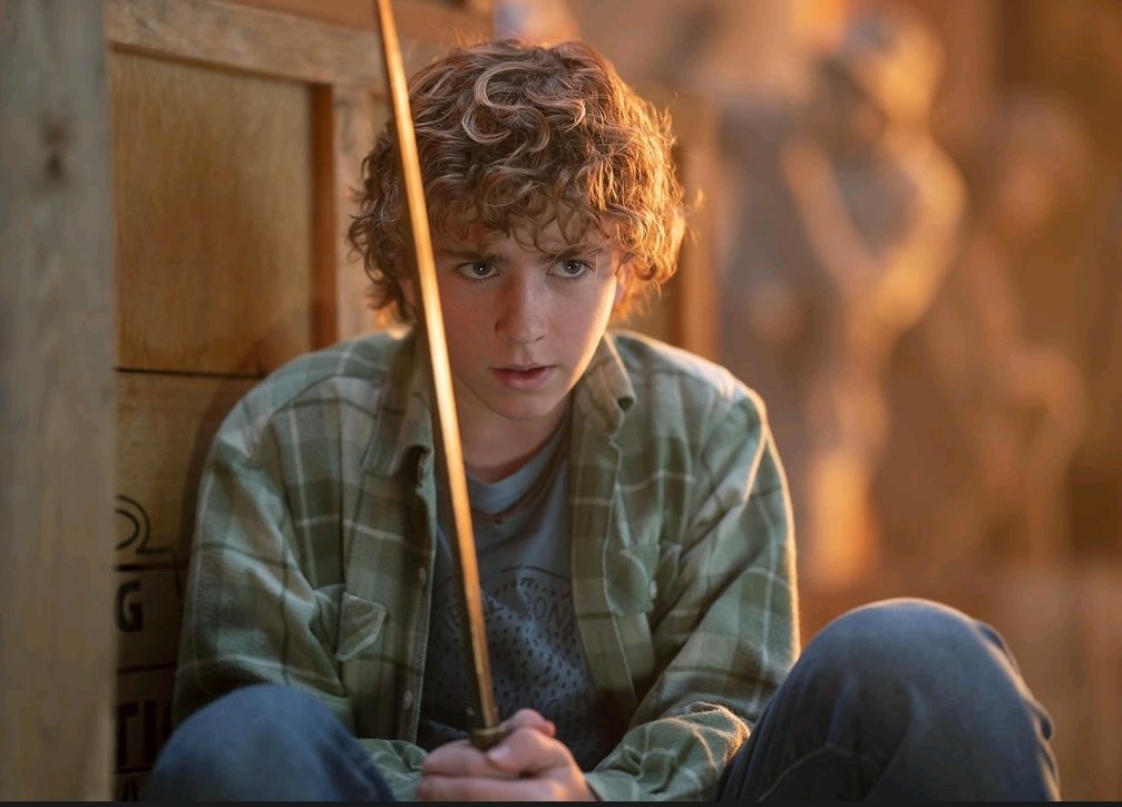 leas_sl's tweet photo. Todo nice con la serie de Percy Jackson q #Disney está produciendo. Pero parece q el xibolo no tiene expresiones fáciles.
O sea parece nada del mágico mundo Demigriego lo sorprende o asusta.
Cuando en los libros conocemos a un Percy q alucina y describe a detalle toda su historia https://t.co/pHAiJjsKvH