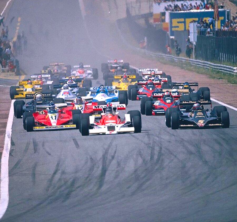 Good Morning everyone 
🚦👋🏽

#f1 #formula1 
via RetroGP 📸❔