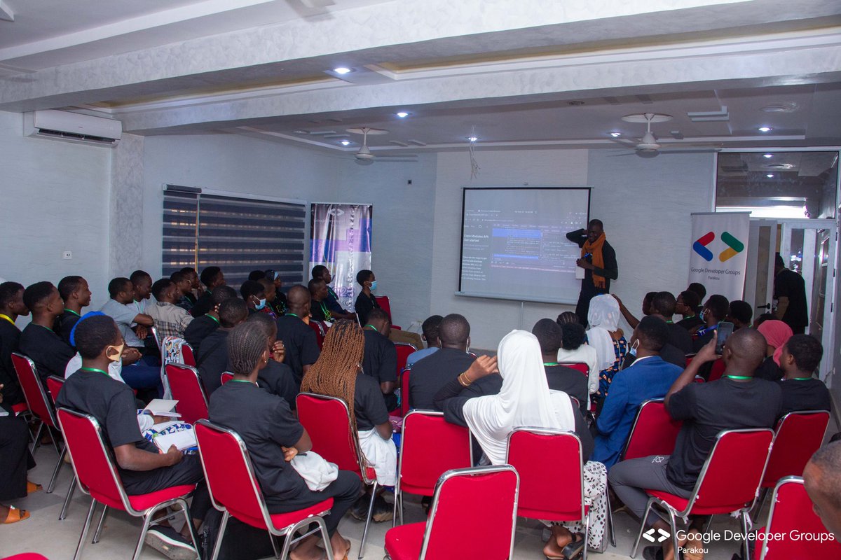 GDG Parakou #DevFest2024 tweet media