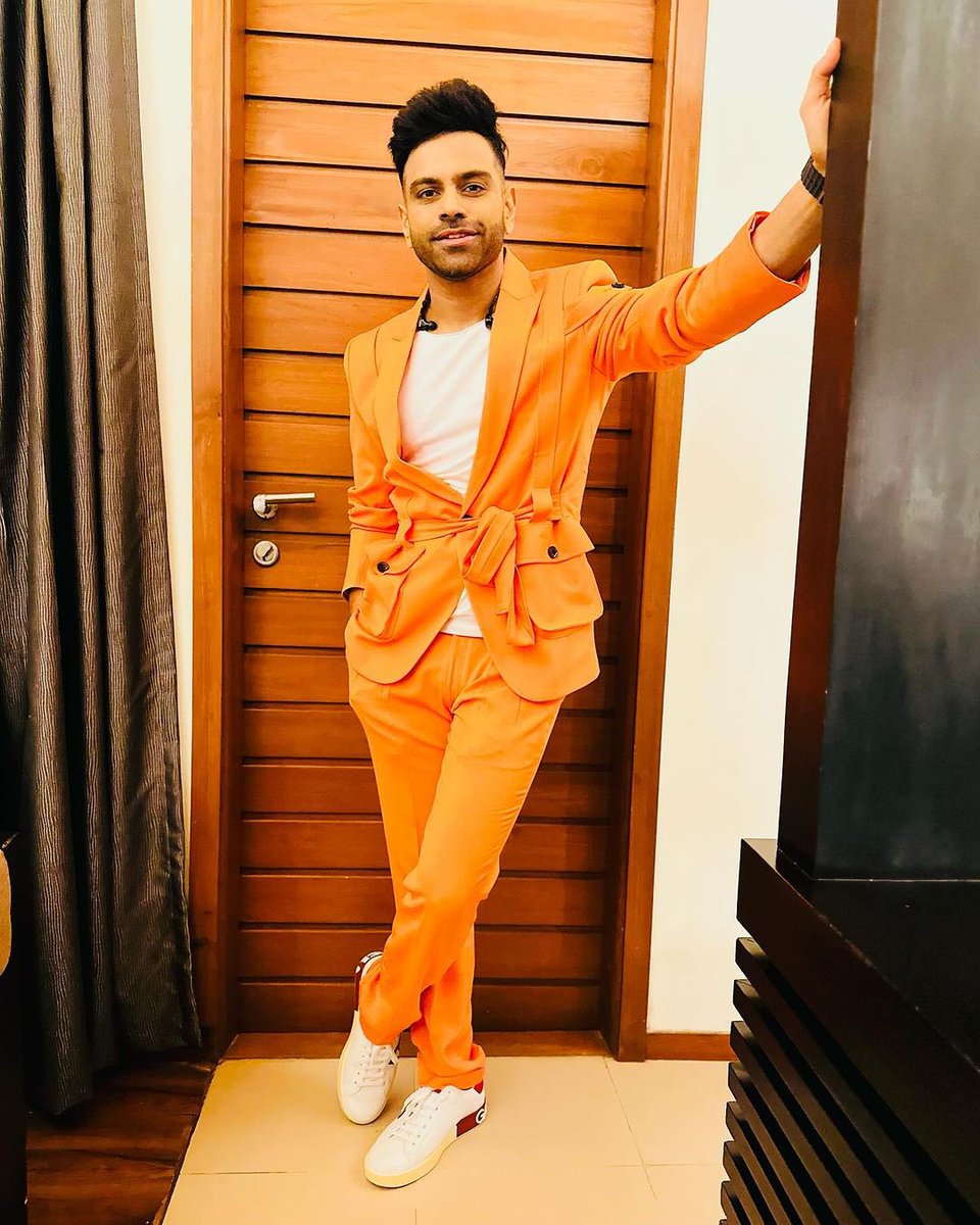 Sreeram_singer's tweet image. Hyderabad 🧡

#SRC #Sreeramachandra