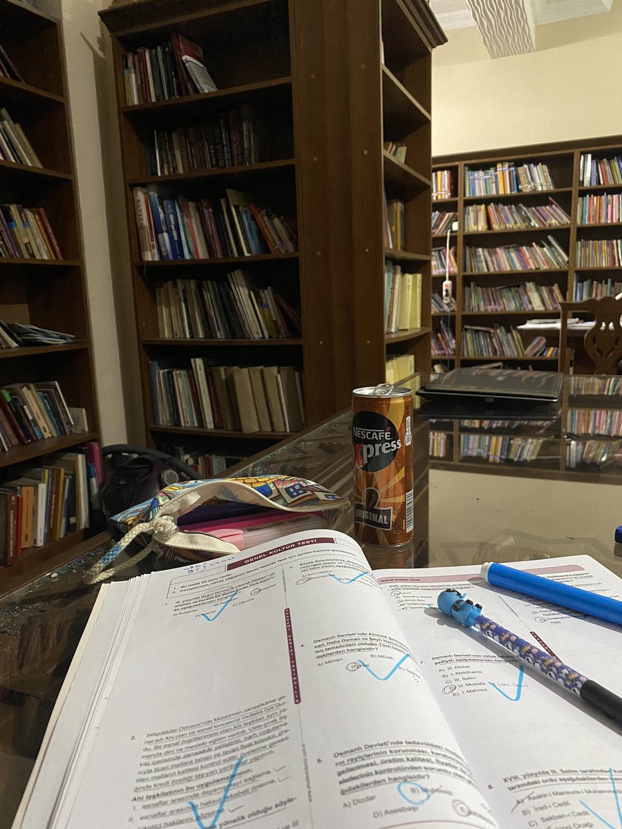 8 yıla 80 yıl sığdıran Yavuz’un 8 aya kpss konularını sığdırmaya çalışan torunusun..