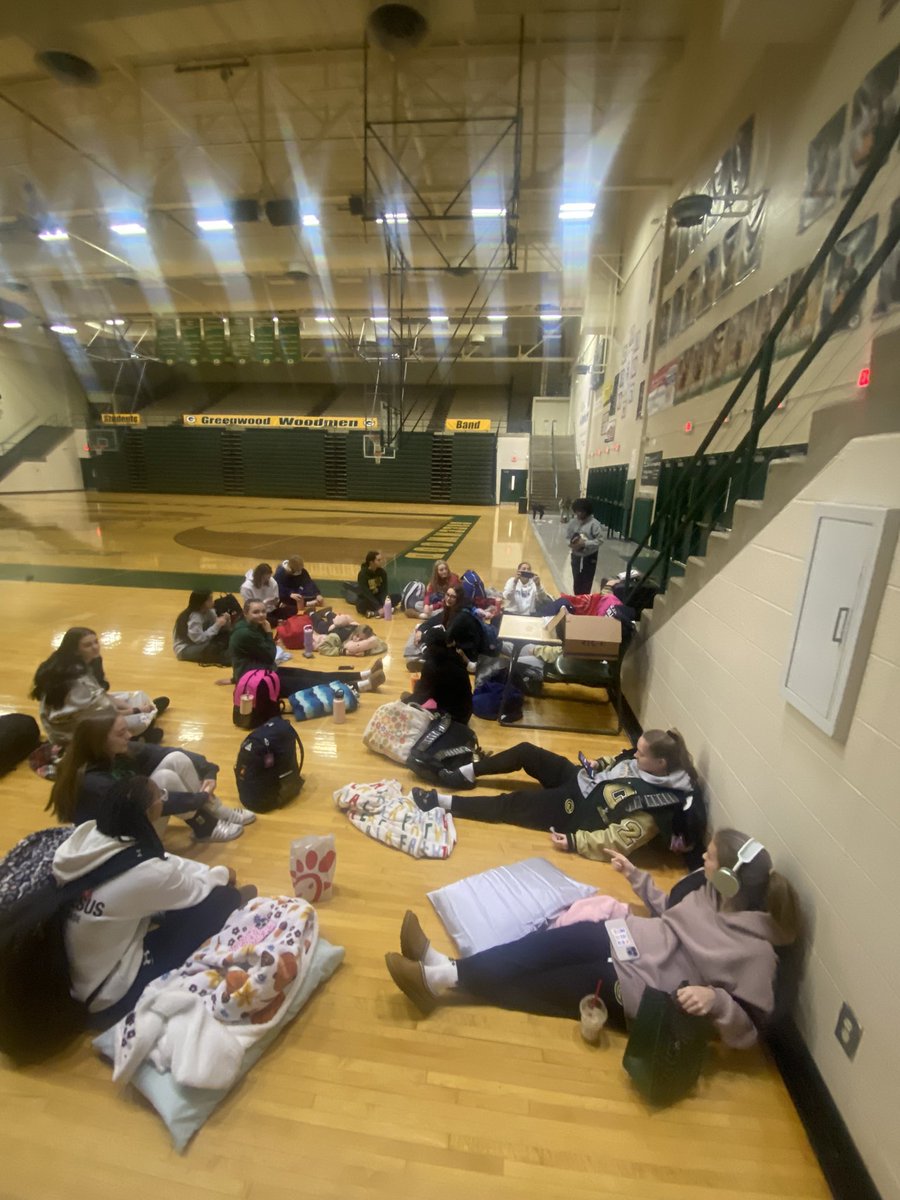 GWladyWoodmenbball tweet media