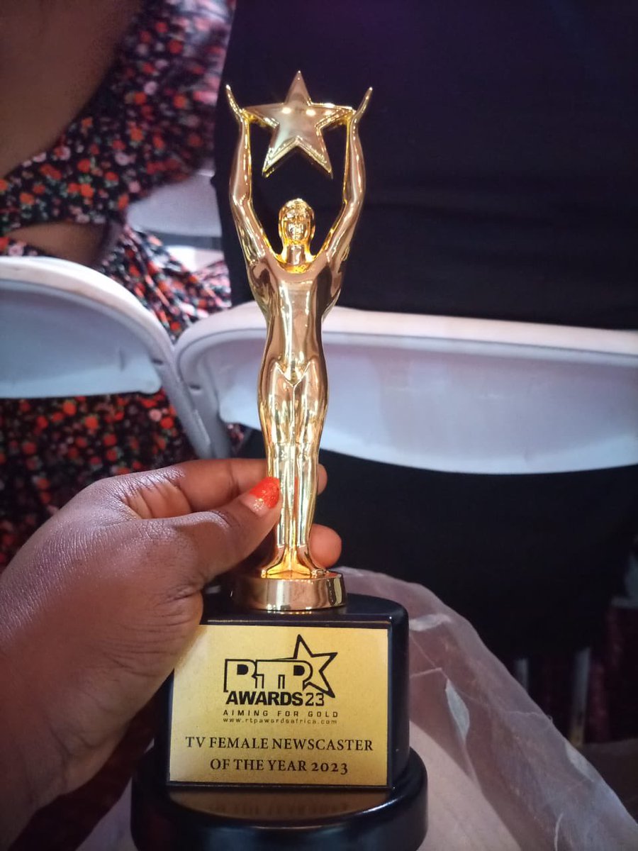 Bridget_Otoo's tweet photo. On the night the most knowledgeable on air presenter @abbeyrandy was recognized at the #RTPAwards my tiny name was also mentioned.
A big thank you to every single person who works on #NewsNight @metrotvgh Producers and technical - this is for YOU!! 
#GoodMorningGhana #GEG https://t.co/gXxZGs0j8u