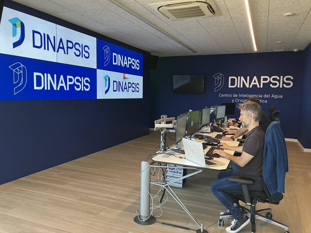 Emasagra's tweet photo. Apostamos por la #Innovación y la #InteligenciaArtificial en la gestión del ciclo integral del #Agua para avanzar hacia un modelo + eficiente y sostenible.
#EmasagraContigo #ODS6 #ODS9 https://t.co/Vf5AqVxd5A