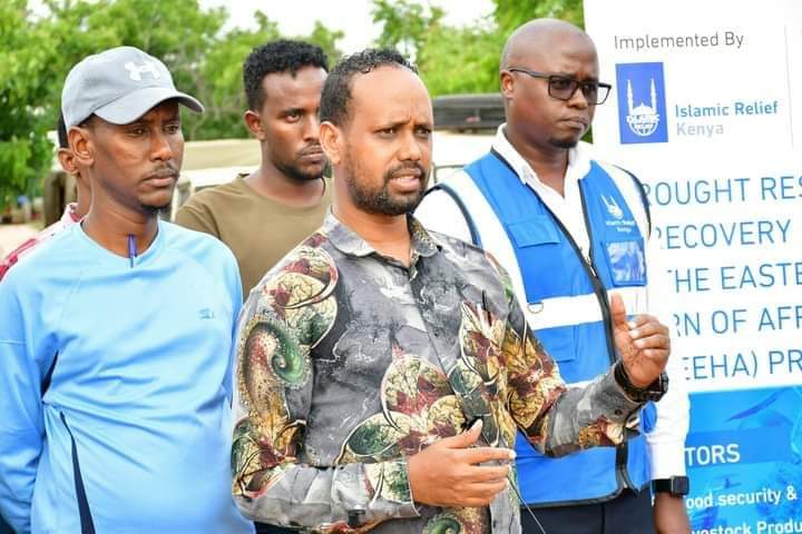 CaptAbdullahi08's tweet photo. “The quality of a leader is reflected in the standards they set for themselves.Very experience,soft hearted  with Leadership qualities and skills...
PS Rashid Alas deserved an award to the performance of his excellent work done in livestock department in wajir county.. congrats. https://t.co/5bMX2K2xc2