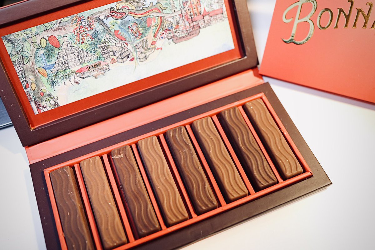 【ブランド】
BONNAT
【商品】
バレットアソートメント
【商品価格】
¥3,240
【備考】
#BONNAT #ボナ 
#chocolate #チョコレート 
#france #フランス 
#Voiron #ヴォワロン 
#beantobar #ビーントゥバー 
#デザート #スイーツ