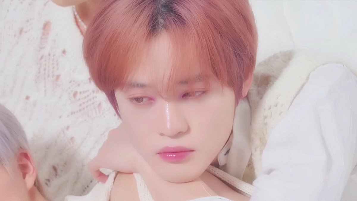 chenlewall's tweet photo. pretty chenle ♡✨ https://t.co/nmFb3zJxDo