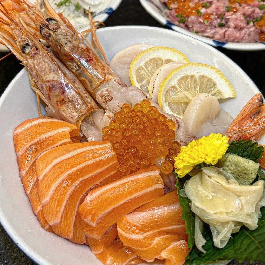 Enjoy a special Thai-style seafood platter
#travel #travelthailand  #Food