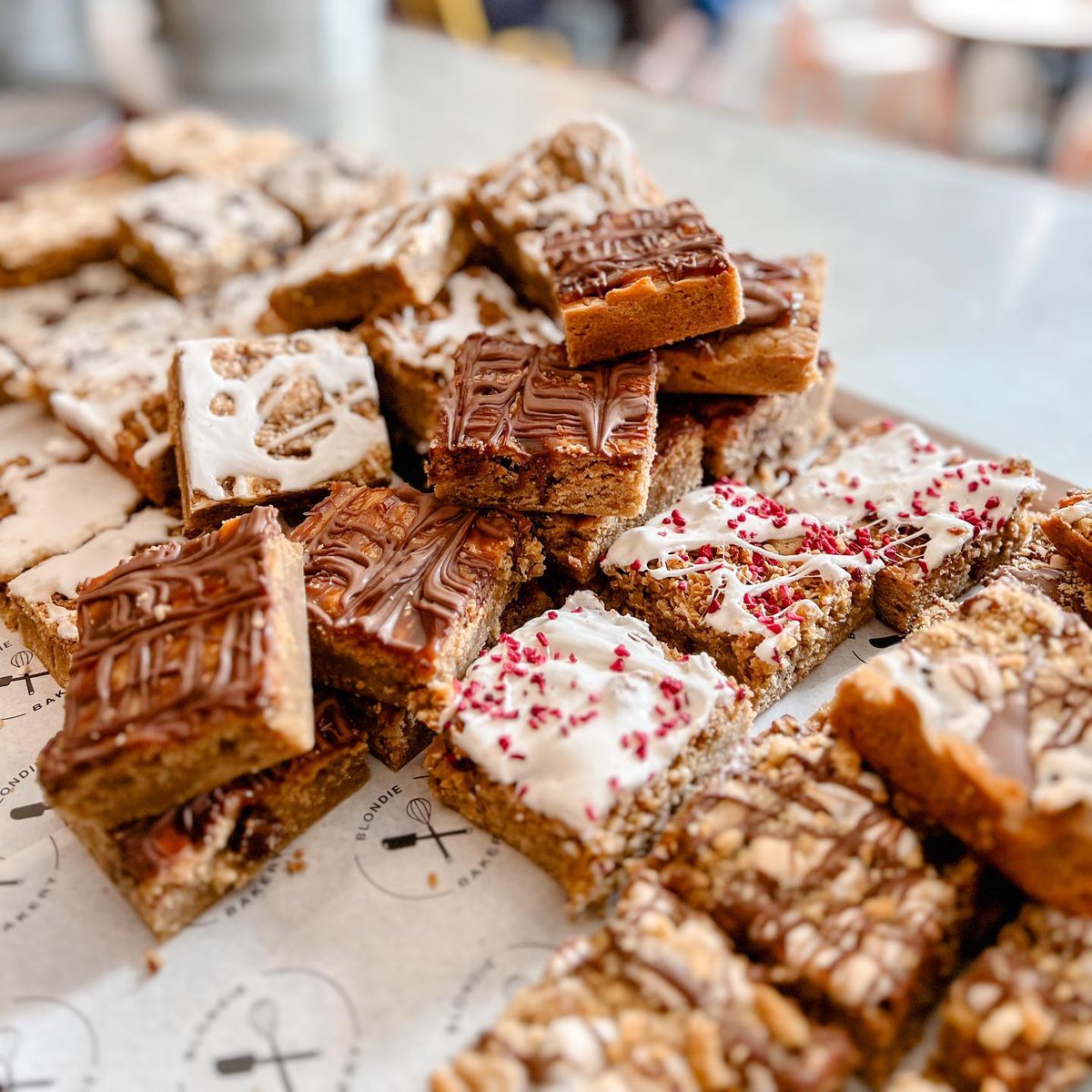 Feast your eyes on these delights from the finest local food producers 🍰😍 You can sample these treats at this Saturday's @OrangePipMarket which will be taking over @mbro_townhall from 11am. A record fair, indie traders and live performances are also part of the line-up!