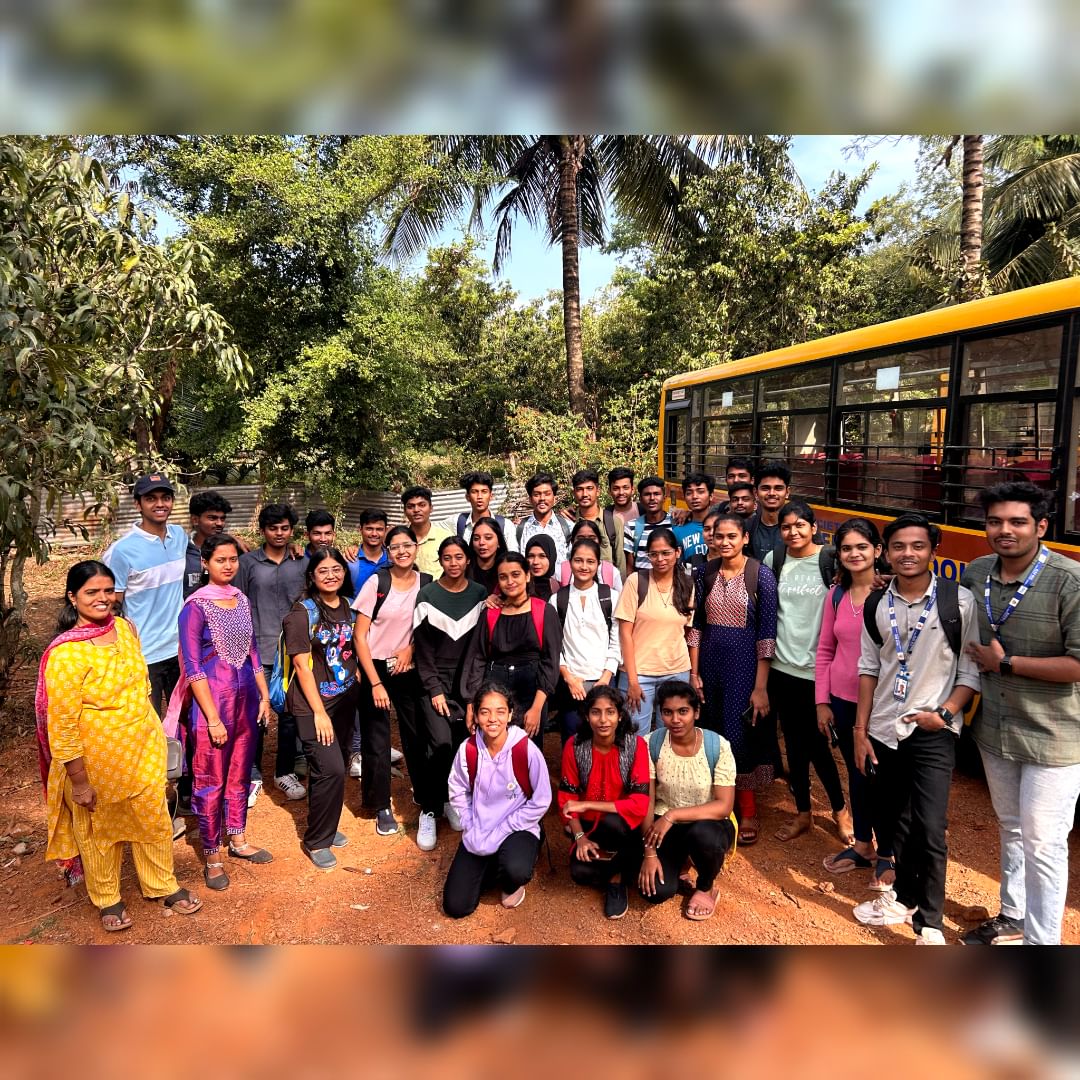 KLESBCA_HUBLI's tweet photo. Glimpses of Outbound 🏊♂️ ⚽️ 🏸
#techfarm #kle #klebca https://t.co/fnZW2LpAYd