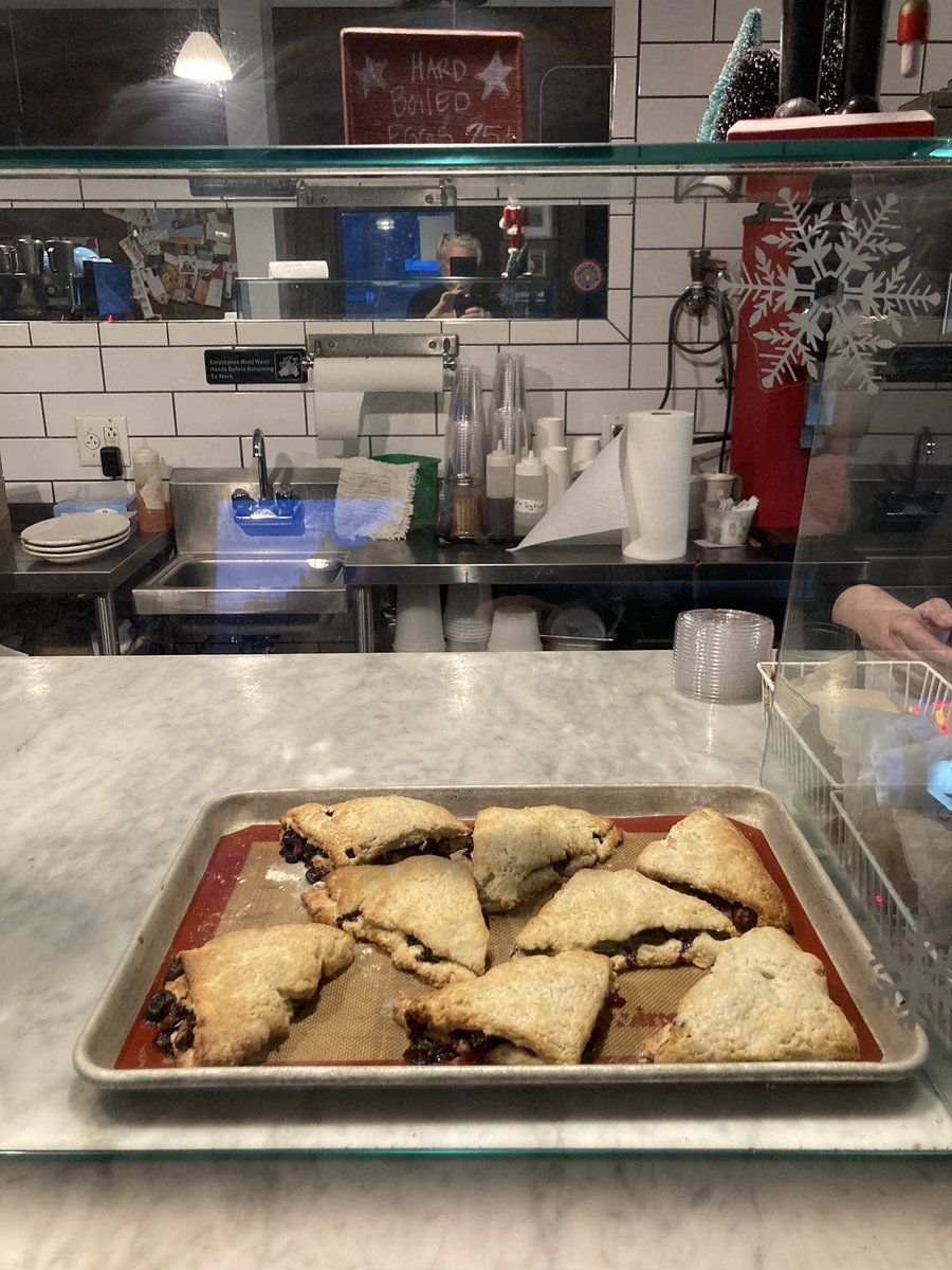 patirwinmusic's tweet photo. It’s a perfect day in the LIC Corner Cafe. Cat Power is on the box. Satisfaction. The scones are fresh out of the oven. #liccornercafe https://t.co/lL260WShtc