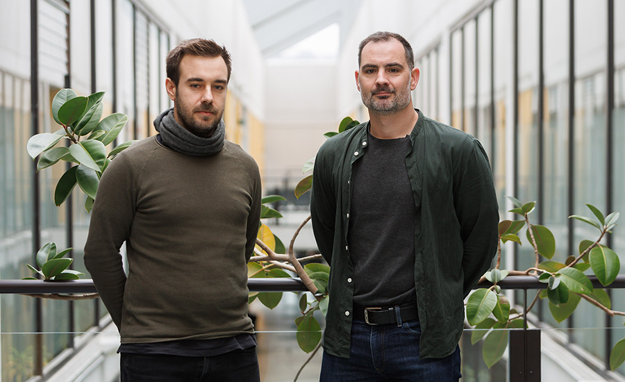 UNavarra's tweet photo. 📢Un trabajo de los investigadores de la UPNA Iñigo Liberal y J. Enrique Vázquez-Lozano, seleccionado como uno de los mejores del año en el campo de la óptica y la fotónica 👉https://t.co/CeInRfxId6
#Opticsin2023 https://t.co/bUj5RfYqbl