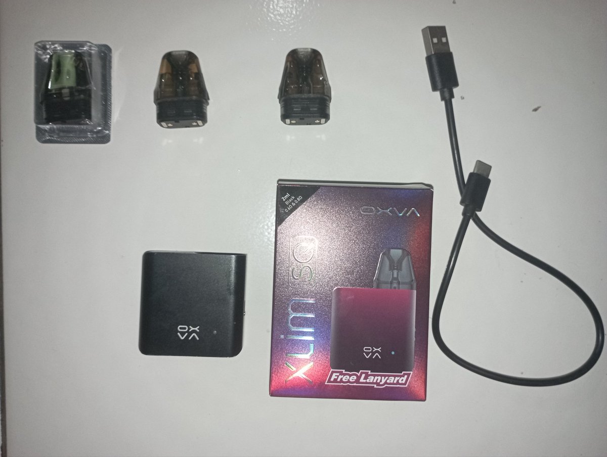 creatusic's tweet image. WTS
Oxva XLIM SQ Warna Black (Minus lecet pemakaian) dapet:
- Cartridge 0,8ohm (pemakaian seminggu diisi paradewa)
- Cartridge 0,6ohm (pemakaian seminggu diisi oatdrip)
- Cartridge 0,6ohm baru
- Semua liquid pod yang difoto
250k takeall, cod bandung

#zonajajan #zonauang #zonaBU