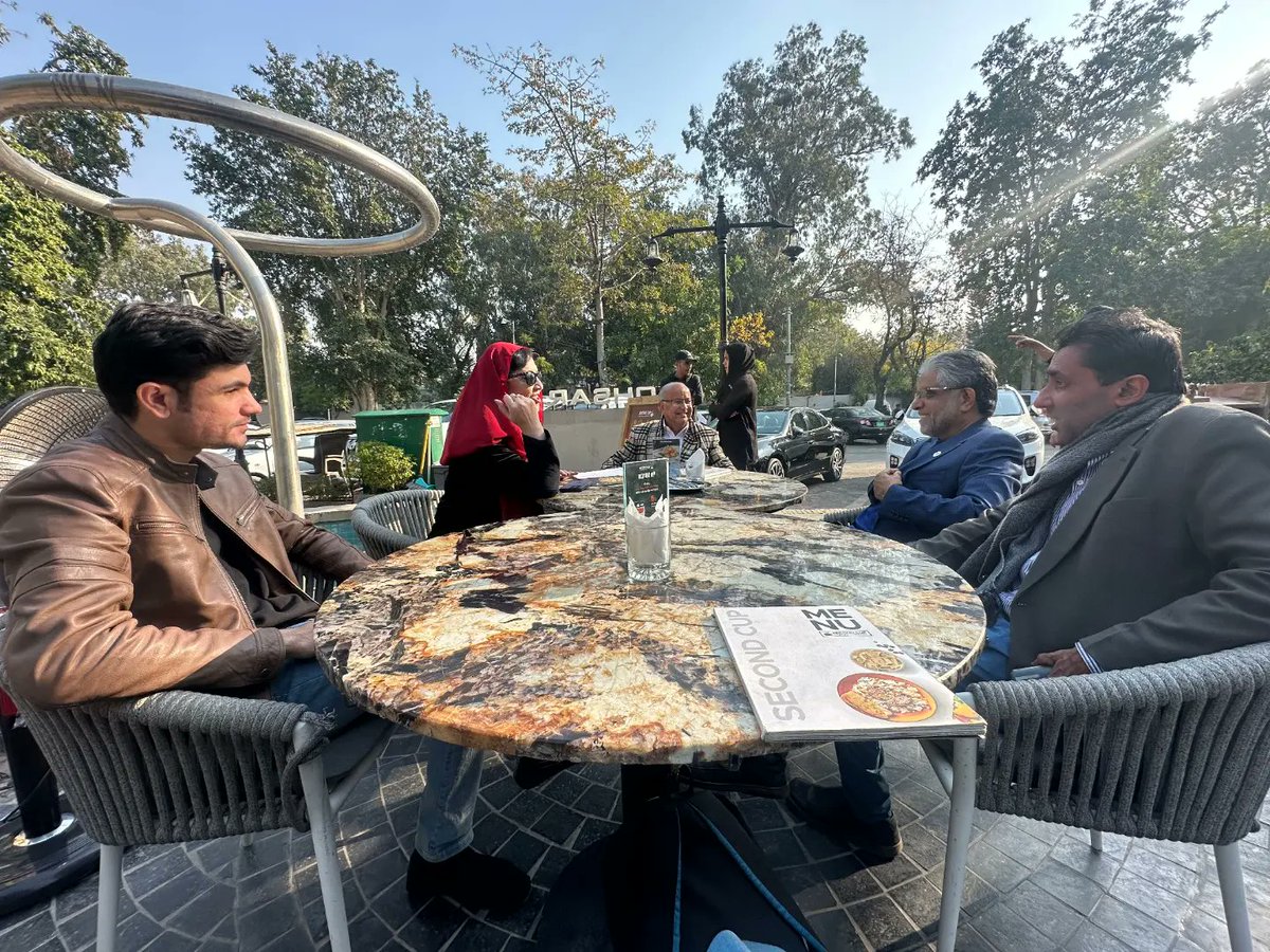 YouthCouncilPK's tweet photo. Lord Mayor of Manchester Councillor Yasmine Dar, Lord Mayor of Stoke on Trent Councillor Majid Khan, Raja Najabat Hussain Sitara I Pakistan Chairman JKSDMI, Muhammad Shezad Khan President Youth Council Pakistan, Raja Sajid Mehmood Country Coordinator JKSDMIPK met in Islamabad. https://t.co/PCjfiFcBZZ