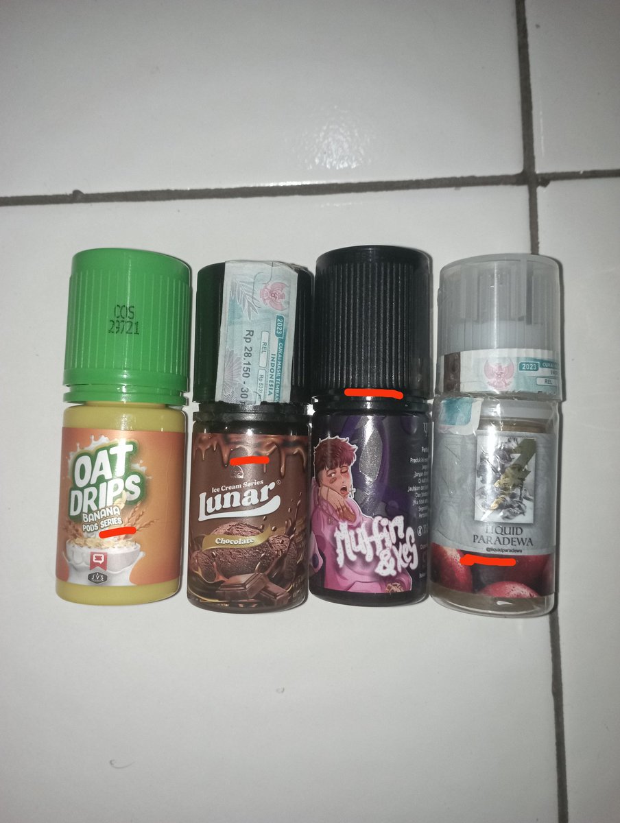 creatusic's tweet image. WTS
Oxva XLIM SQ Warna Black (Minus lecet pemakaian) dapet:
- Cartridge 0,8ohm (pemakaian seminggu diisi paradewa)
- Cartridge 0,6ohm (pemakaian seminggu diisi oatdrip)
- Cartridge 0,6ohm baru
- Semua liquid pod yang difoto
250k takeall, cod bandung

#zonajajan #zonauang #zonaBU