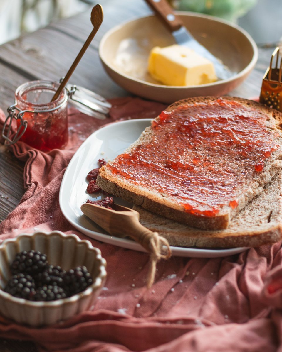 cullysbakery's tweet image. Nothing quite like it! Cully's with Irish butter and @morans_mega_jam!
We hope you're enjoying the break!
#Cully #Cullys #NewYears #Christmas #Christmas2023 #NewYear #NewYearsEve