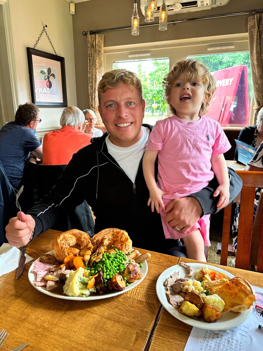 iamtomskinner's tweet photo. Some people want to see everything go wrong for you because nothing is going right for them. 

They hate you because of the way other people Love you. 

Living a good life really is the best revenge. Once they know they can’t ruin your happiness, they lose their power.

Bosh❤️ https://t.co/fIJ0odlAcf