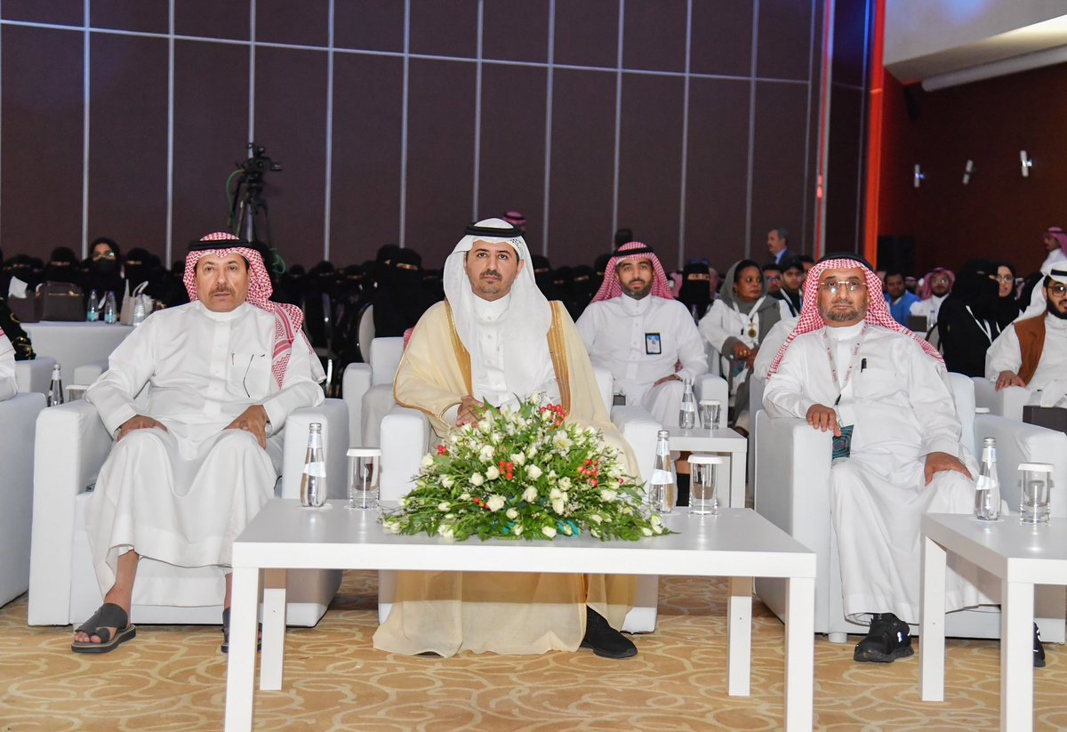 jazangov's tweet photo. برعاية كريمة من سمو #أمير_منطقة_جازان:
وكيل الإمارة المساعد للشؤون التنموية الدكتور عيسى بن يحيى البناوي يدشن ملتقى ومعرض شريان الأول للتوعية بأمراض الدم الوراثية، الذي تنظمه جمعية رعاية مرضى الدم بالمنطقة "شريان".

#مؤتمر_شريان_السنوي https://t.co/OsLxo663Ir