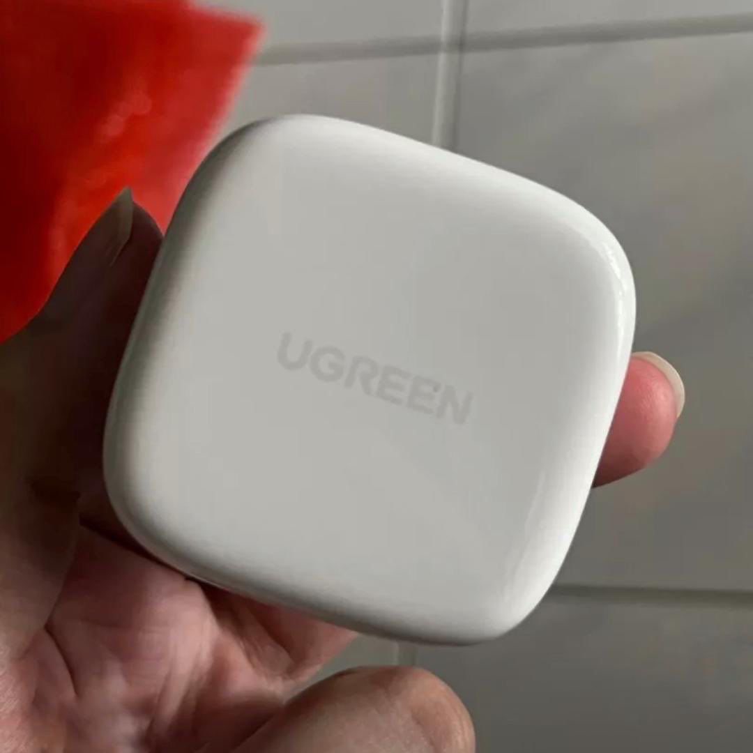 bckupacc99's tweet photo. Kepada iPhone users, kalau adapter korang rosak/hilang, please beli brand ugreen ni. Dahlah fast charging, sama jer macam original punya. Yang penting, dia MFI certified, definitely selamat for semua produk apple 👍🏻 https://t.co/B45pQ8GeeK