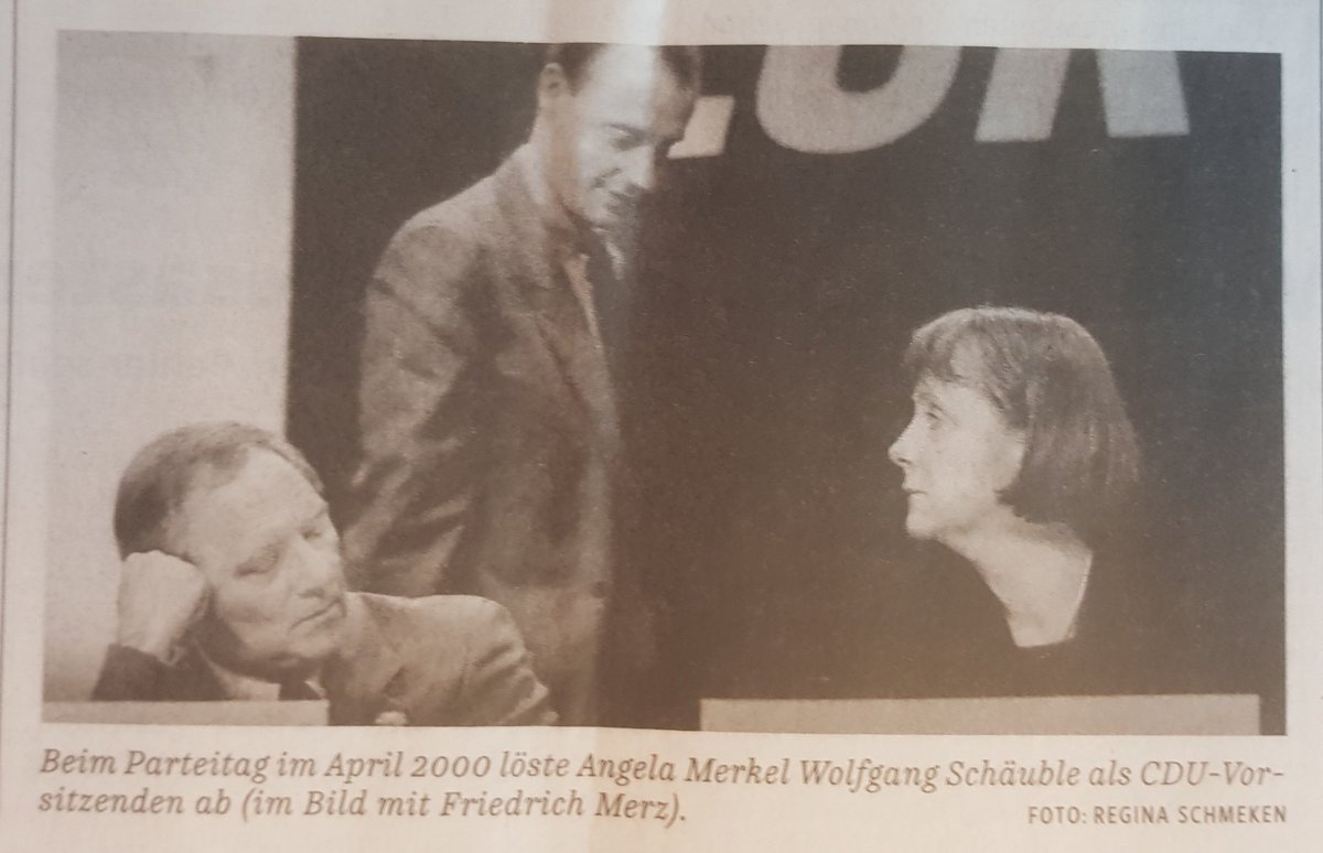 Sehr schön wie <a href="/SZ_Politik/">SZ Politik</a>
"Mit im Bild Friedrich Merz" so elegant zur Randnotiz der Geschichte erklärt