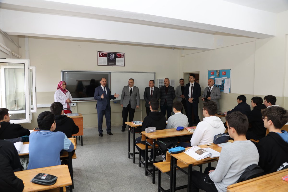 valiserdengecti's tweet photo. Üretime dayalı eğitim...

Ülkelerin kalkınmasında en büyük gücün mesleki eğitim olduğunu biliyoruz.

Muasır medeniyetler seviyesinin üzerine çıkma yolunda her alanda başarılara imza atan meslek liselerimiz daima göreve hazır. @tcmeb

📍125. Yıl Mesleki ve Teknik Anadolu Lisesi https://t.co/sD7AjI2D3u