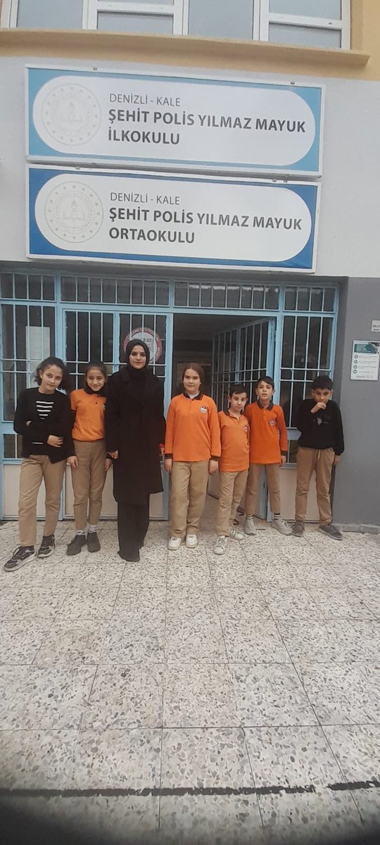 KaleOzluce's tweet photo. Okulumuz Şehit Polis Yılmaz Mayuk İlk ve Ortaokulu öğrencilerimizin hazırlamış oldukları Dilimizin Zenginlikleri Projesinde hazırlamış oldukları etkinlikleri okul panosunda sergilamişlerdir..Emeği geçen herkese teşekkürler ederiz.
@kalemem20
@denizlimem @YTEMEL3 @ArgeDenizli https://t.co/U7pdXIyONK