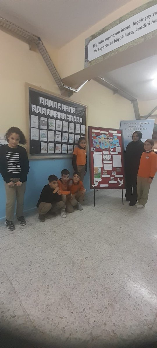KaleOzluce's tweet photo. Okulumuz Şehit Polis Yılmaz Mayuk İlk ve Ortaokulu öğrencilerimizin hazırlamış oldukları Dilimizin Zenginlikleri Projesinde hazırlamış oldukları etkinlikleri okul panosunda sergilamişlerdir..Emeği geçen herkese teşekkürler ederiz.
@kalemem20
@denizlimem @YTEMEL3 @ArgeDenizli https://t.co/U7pdXIyONK