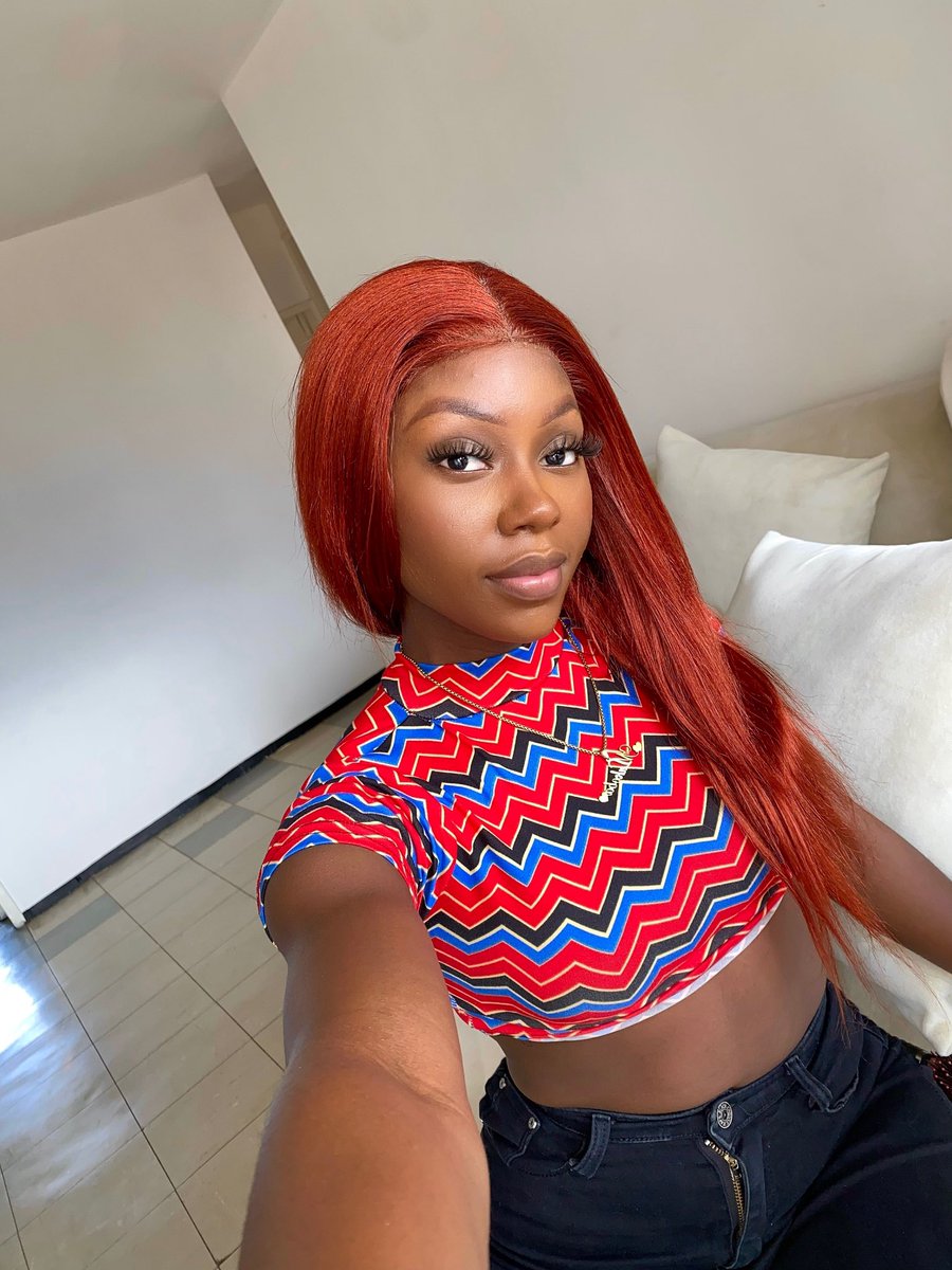 Mukoba5's tweet photo. So obsessed with taking selfies 🙈🇿🇲 https://t.co/XDqL8fsHRp