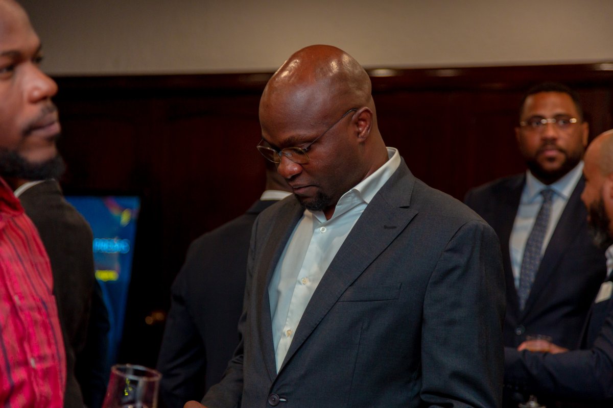 Estúdio Spades tweet media