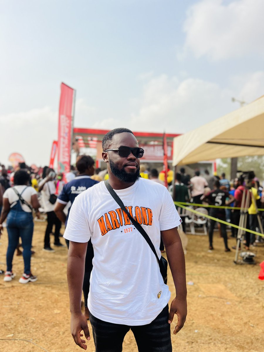 Cheering Afua to the Finish Line in White as a sign of victory 🤍🔥🇬🇭