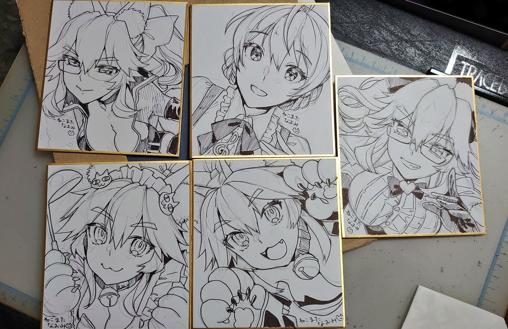 コミケに持っていく直筆ミニ色紙50枚突破できそうですわ 