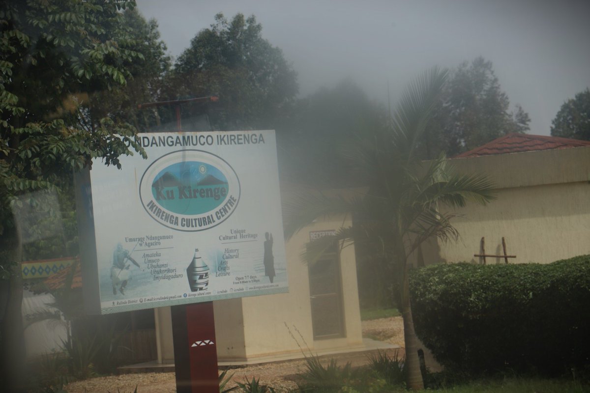 GSF_RC's tweet photo. Urugendo rwacu rurakomeje, tugeze mu bice bya @RwandaNorth , Abadahigwa ba @rulindodistrict , Abesamihigo ba @GakenkeDistrict  n'Inyangakugoma za @MusanzeDistrict  tubahaye yambu! Umwaka mushya muhire wa 2024!

@SinaRwanda
#UmwihereroWabakozi2023 https://t.co/xZHOGaoHLr