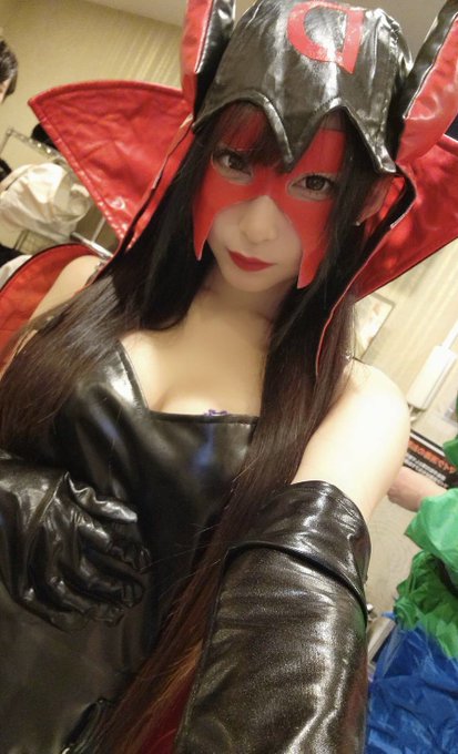 四谷にて絶賛アニソンライブ中！ 蓮実はドロンジョ様コスプレで総合MCをしております！ 盛り上がってるぅ✨🎤 https://t.co/Uq2bAu2bgy