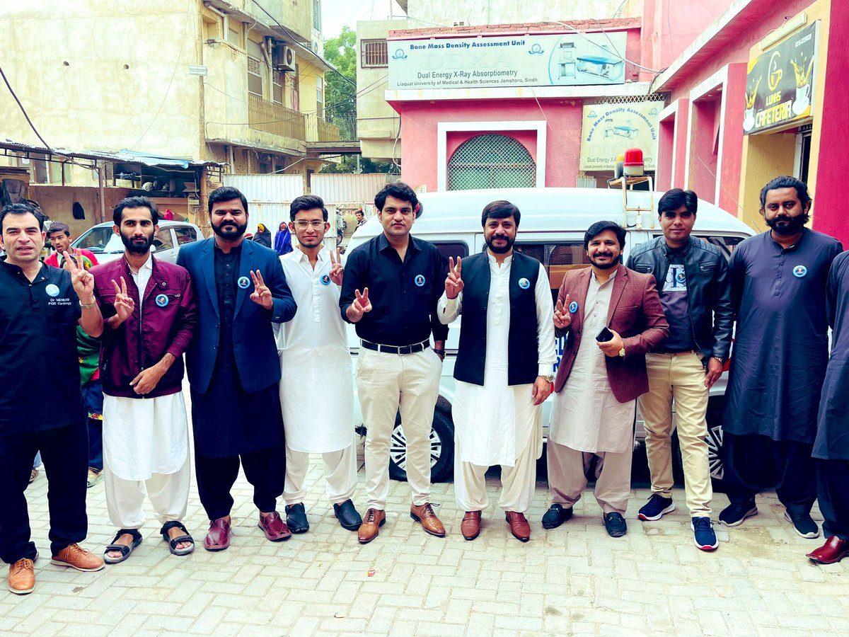 AliHaseebQazi1's tweet photo. Young Doctors Of Civil Hyderabad!
#YoungDoctorsAssociation #Lumhs #Hyderabad #Doctor #DayElection #DemocratsPanel #YDA https://t.co/R7zOlBLDB6
