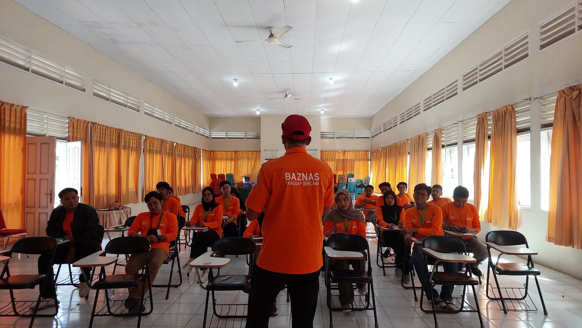 Pelatihan Relawan BAZNAS Tanggap Bencana Provinsi Sulawesi Tengah. 
<a href="/baznasindonesia/">BAZNAS</a> 
<a href="/BNPB_Indonesia/">BNPB Indonesia</a>