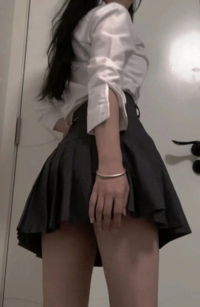ZAldhawi's tweet photo. “我们可以嘴对嘴略略略嘛”
 #杭州女仆 #杭州陪玩 #杭州资源
 #杭州线下 #大学生 https://t.co/MRqdm5T3GK