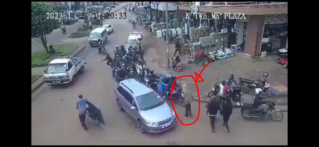 DanielAreeba's tweet photo. @patrickoyulu @PoliceUg Have you noticed this guy? https://t.co/BDsV0yj6e8