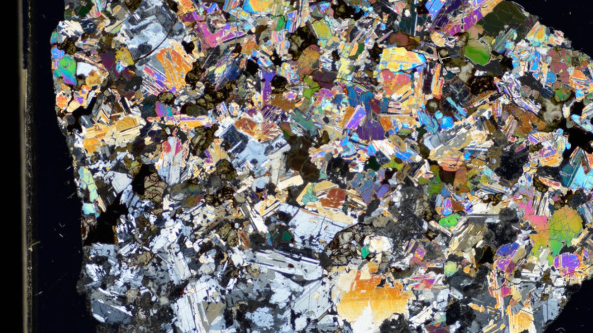 BritGeoSurvey's tweet photo. Can you find the geological hammer in this thin section of Gabbroic xenolith? It's a tricky one! 🔨

When you find it let us know, but don't spoil the location for others! https://t.co/5d8AtwYM1i