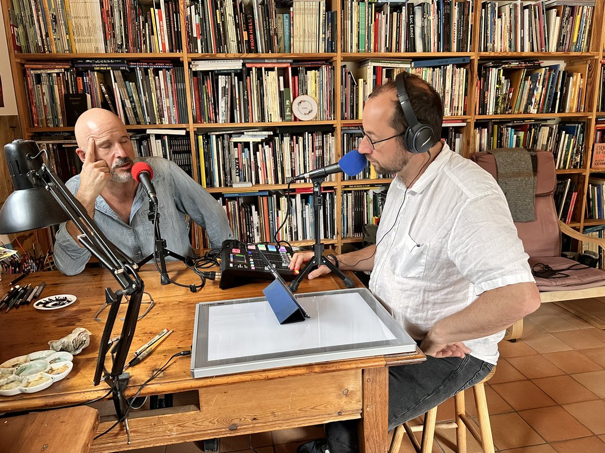 atelier_bd's tweet photo. Nouveau podcast! Dans l’atelier d’Etienne #Davodeau   @Futuropolis @Paul_Satis   Pour écouter :  https://t.co/uMIDKo5joP https://t.co/r8gfCvKdx4
