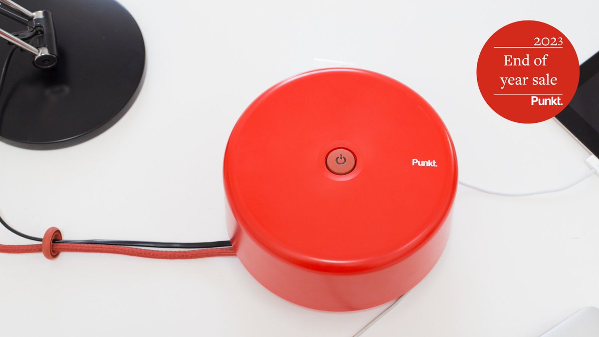 punkt's tweet photo. #Decluttering time is here: transform your desk with ES01.
Swiss version now on offer: https://t.co/DGtj2OAAn9
Explore End of Year Sale deals on our website.
#Punkt #ES01 #digitalminimalism #EndOfYearSale https://t.co/bxMT6oDWhm