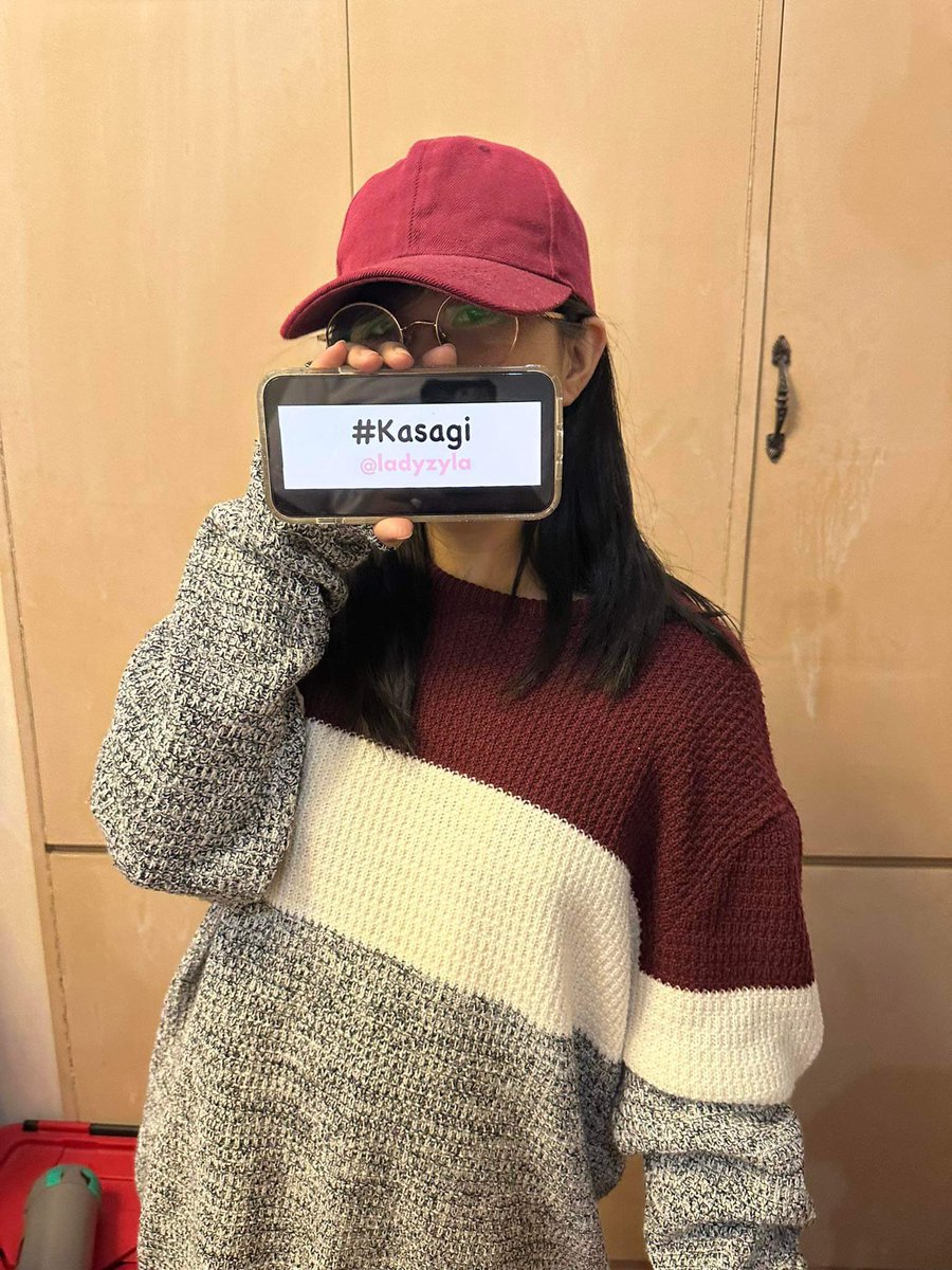 LadyZyla_'s tweet photo. Christmas Sweater 

#KasagiHolidayBucketlist #Kasagi #I2W https://t.co/Kn7geKHs9y
