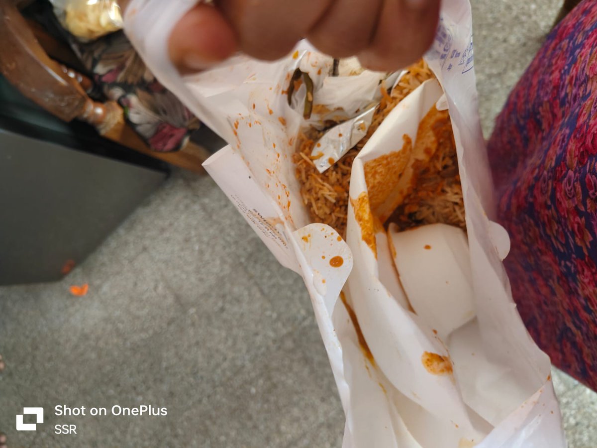 SameerkumarKSK's tweet photo. Just had a disappointing experience with @Swiggy @SwiggyCares. Ordered kaju biryani and jeera rice, but the food quality is terrible and stale. Requested a refund, but the restaurant won't process it. No one ate the food. 🤢 #Swiggy #CustomerExperience https://t.co/YwxmhqDeQl