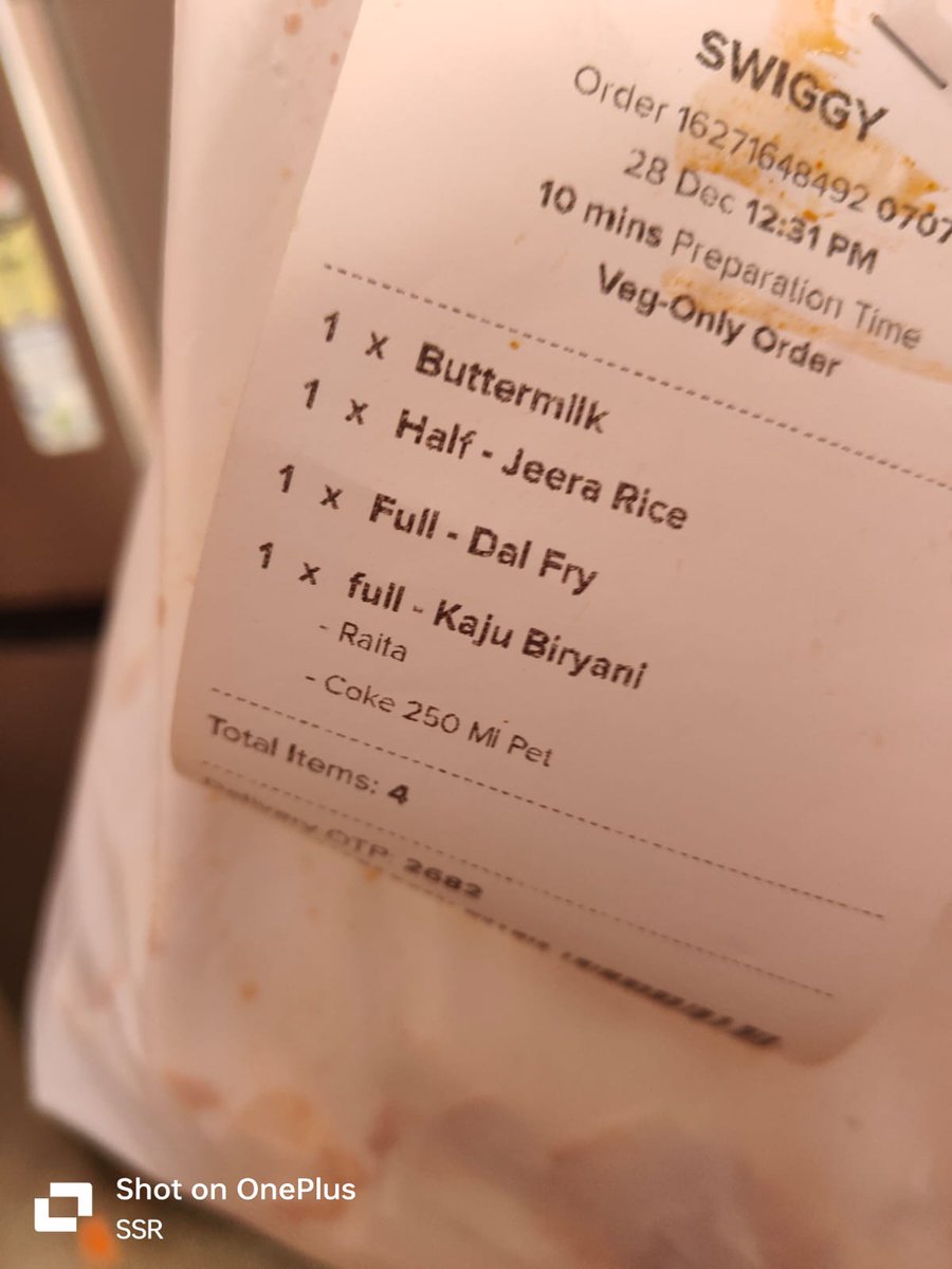SameerkumarKSK's tweet photo. Just had a disappointing experience with @Swiggy @SwiggyCares. Ordered kaju biryani and jeera rice, but the food quality is terrible and stale. Requested a refund, but the restaurant won't process it. No one ate the food. 🤢 #Swiggy #CustomerExperience https://t.co/YwxmhqDeQl