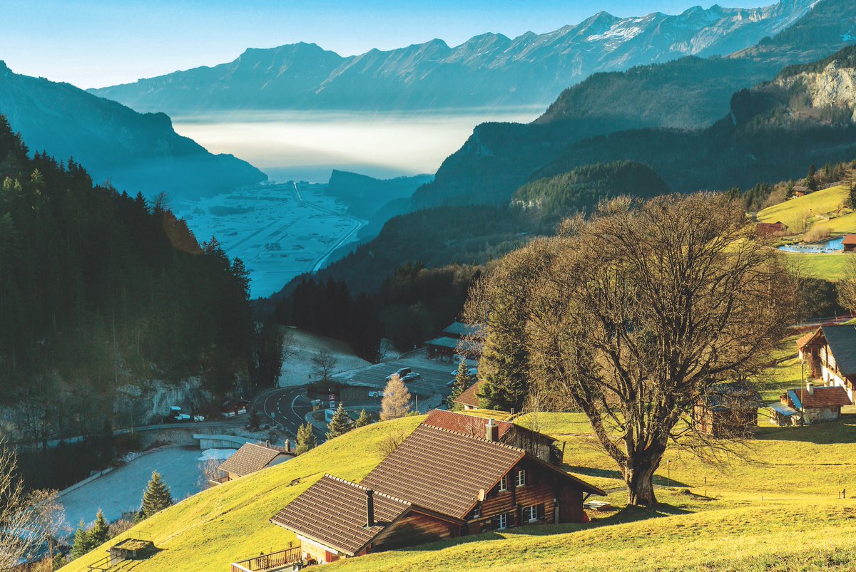 Before the advent of wilderness tourism, mountain trails broadly followed three shapes: they could link lowland and upland agroforestry regions, cross a mountain range for long-distance trade and travel, or run along a mountain range linking communities. 
Photo, Hasliberg.