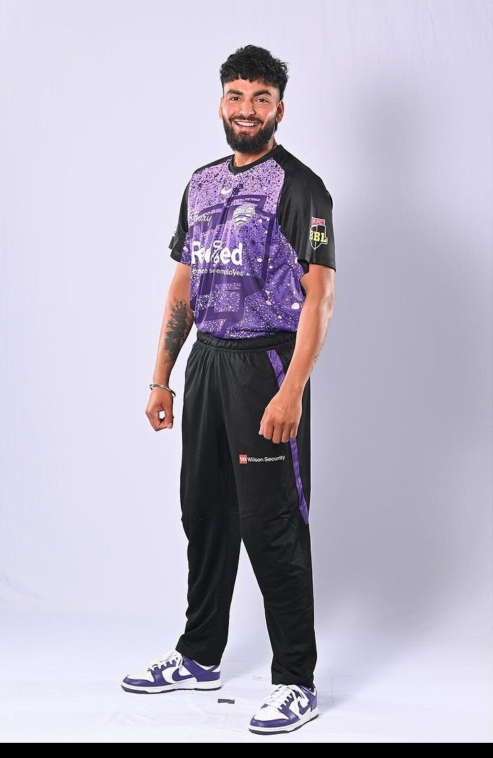 Anil_Bluez's tweet photo. Nikhil Chaudhary was born in Delhi and played domestic cricket for Punjab between 2017 and 2019. Now he is playing BBL For @HurricanesBBL and doing really well . i think he will represent Australia in near Future 🇦🇺
Serious talent 🔥
#Bigbashleague #BBL https://t.co/Lbj8FBTCRM