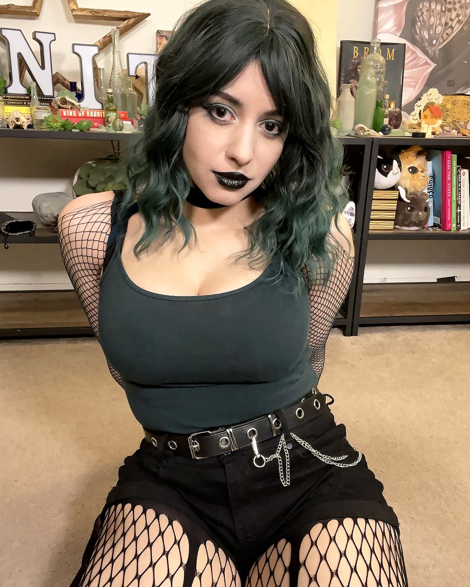 Sweet Anita tweet media